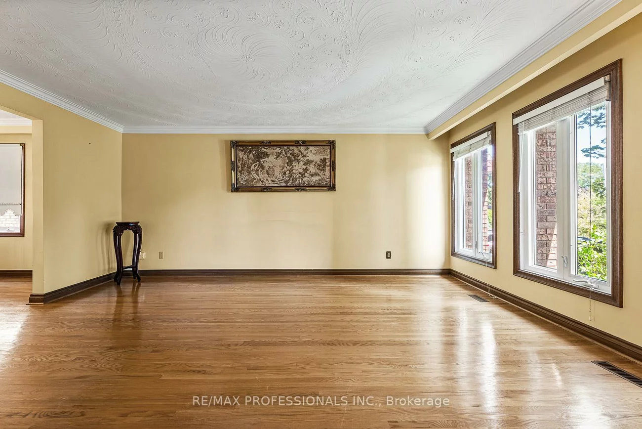 8, St Phillips, Kingsview Village-The Westway, Toronto