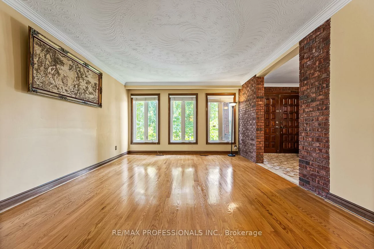 8, St Phillips, Kingsview Village-The Westway, Toronto