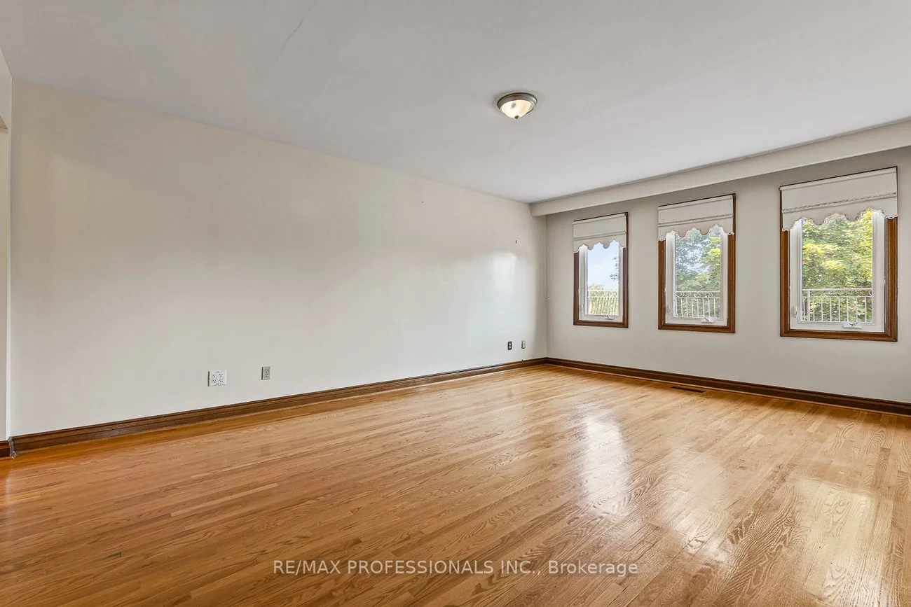 8, St Phillips, Kingsview Village-The Westway, Toronto