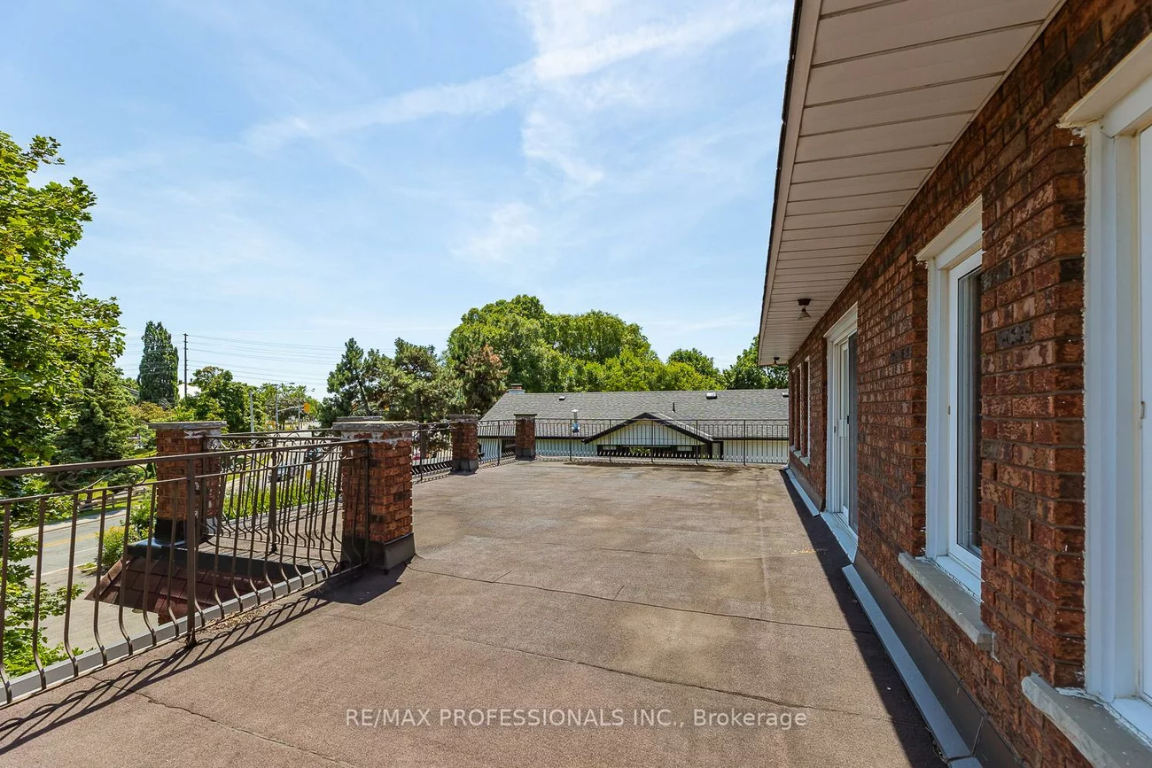 8, St Phillips, Kingsview Village-The Westway, Toronto