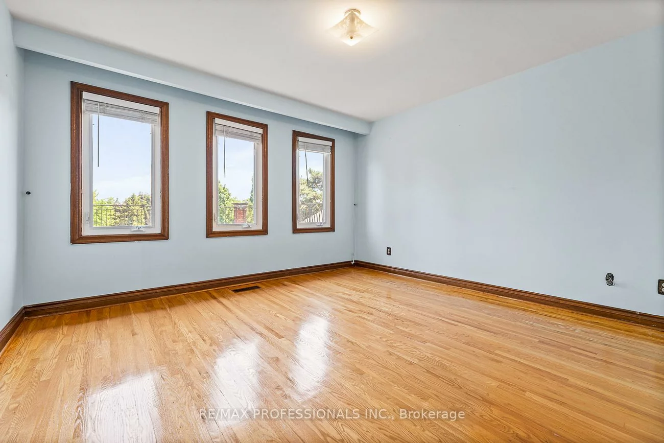 8, St Phillips, Kingsview Village-The Westway, Toronto
