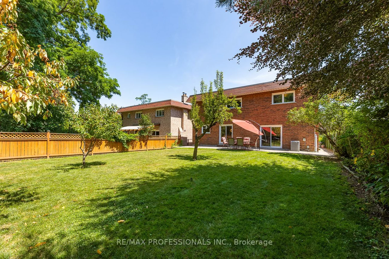8, St Phillips, Kingsview Village-The Westway, Toronto
