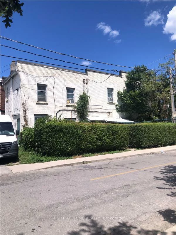 782, Dovercourt, Dovercourt-Wallace Emerson-Junction, Toronto