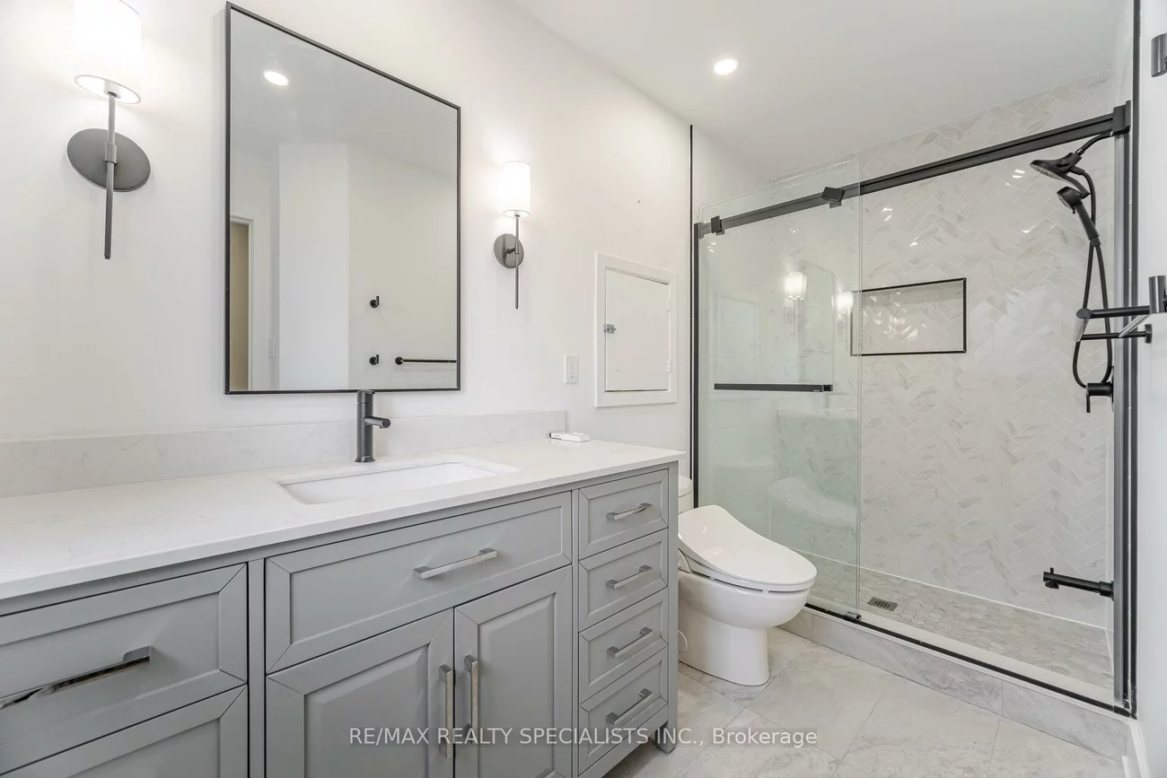 29, Norfield, Elms-Old Rexdale, Toronto