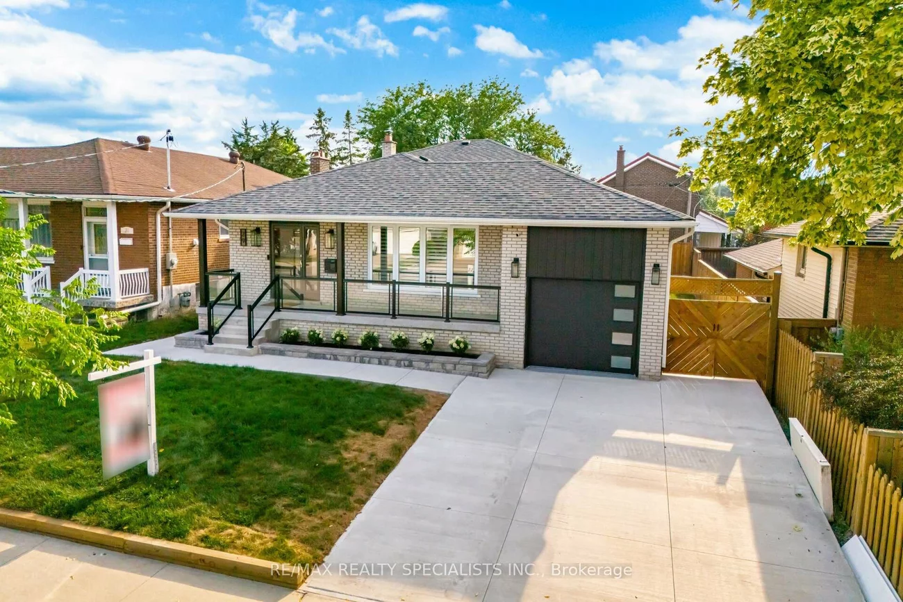 29, Norfield, Elms-Old Rexdale, Toronto