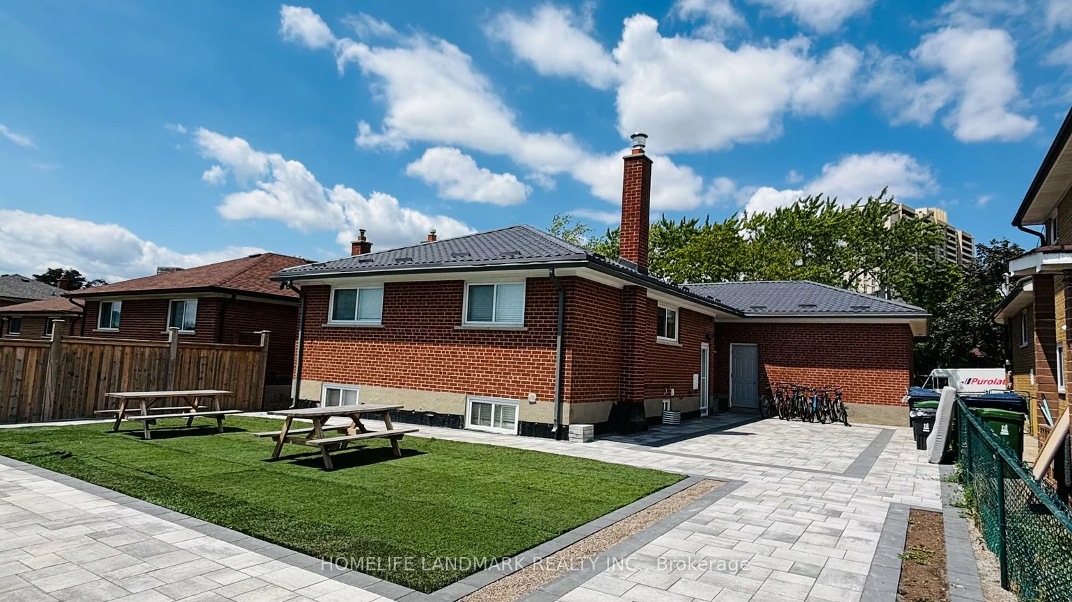 204, Derrydown, York University Heights, Toronto