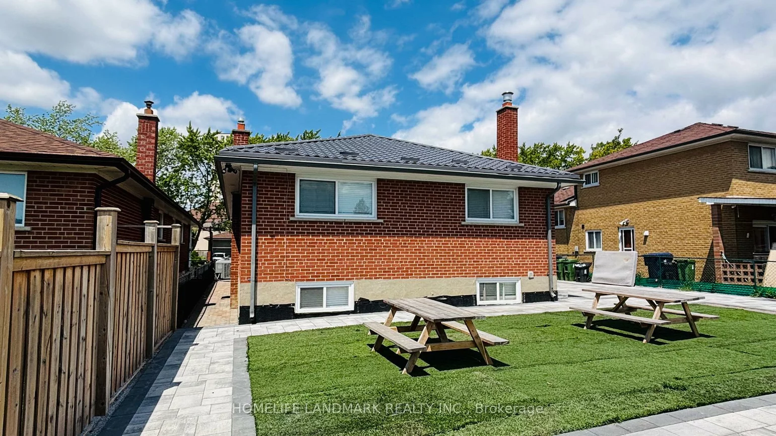 204, Derrydown, York University Heights, Toronto