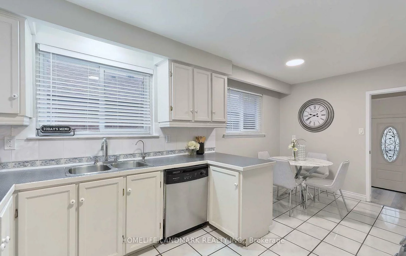 204, Derrydown, York University Heights, Toronto