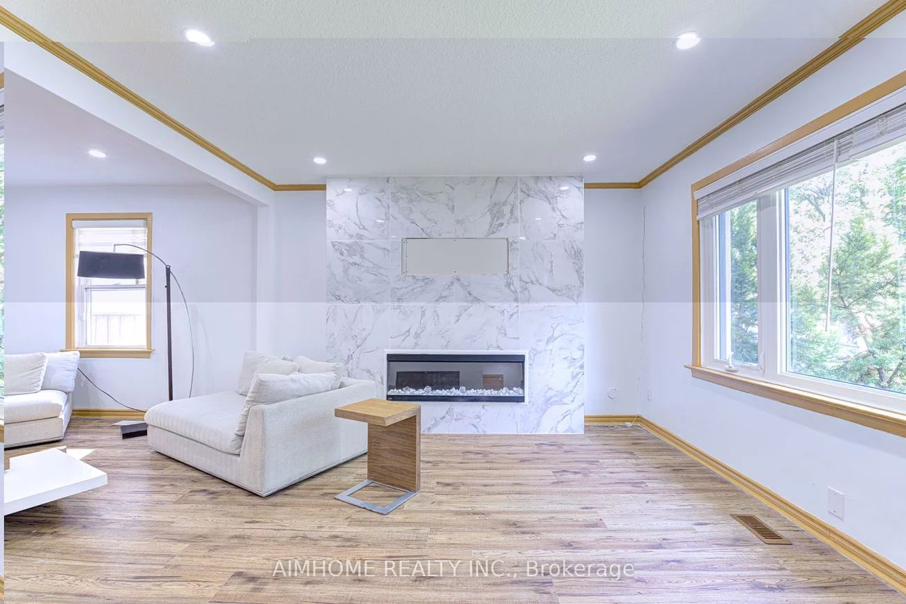 97, Edgecroft, Stonegate-Queensway, Toronto