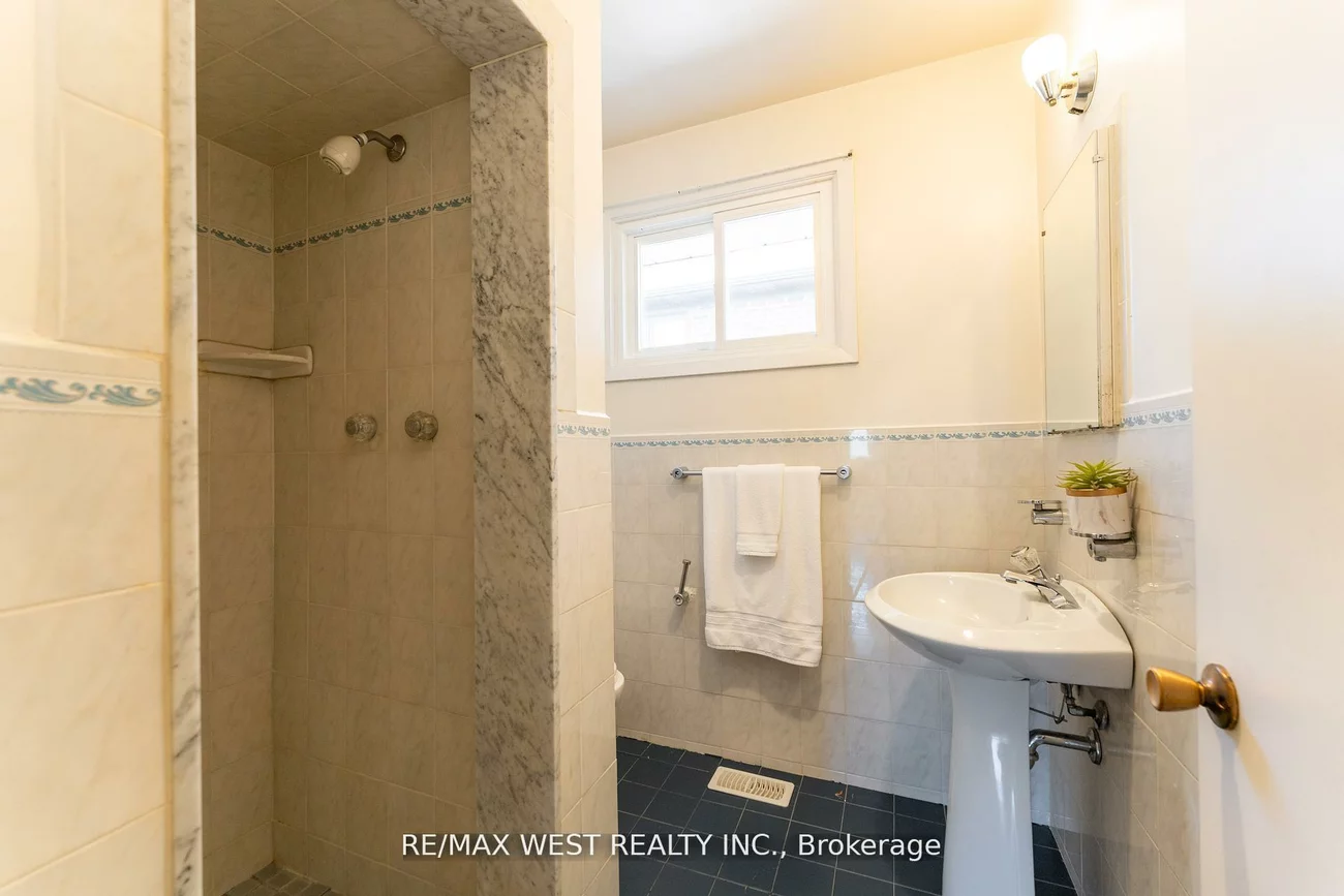 28, Braywin, Kingsview Village-The Westway, Toronto