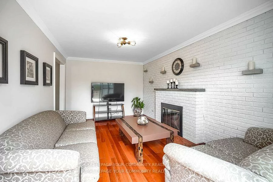 18, Terryellen, Markland Wood, Toronto