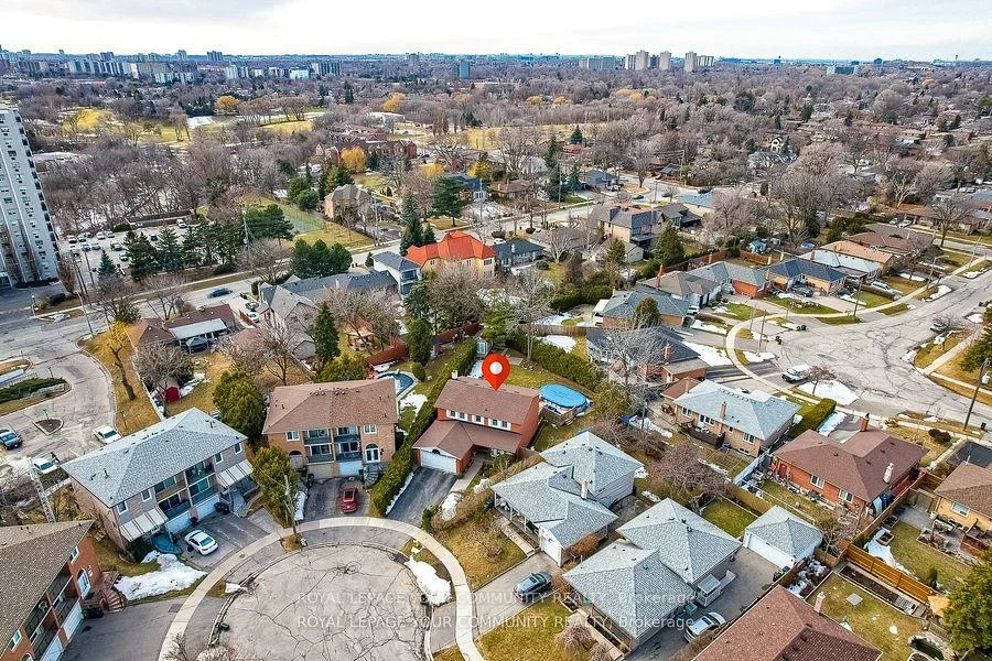 18, Terryellen, Markland Wood, Toronto