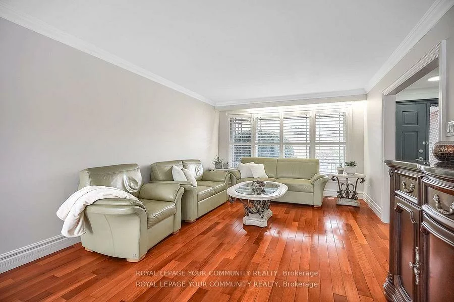 18, Terryellen, Markland Wood, Toronto