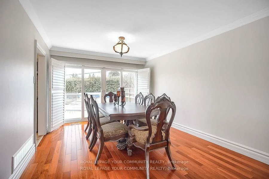 18, Terryellen, Markland Wood, Toronto