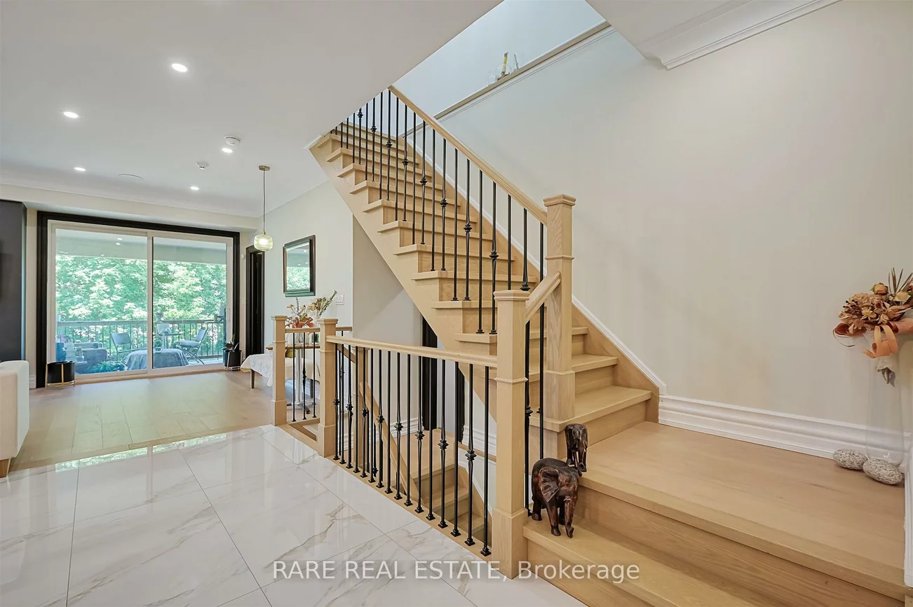 32, Bradfield, Islington-City Centre West, Toronto