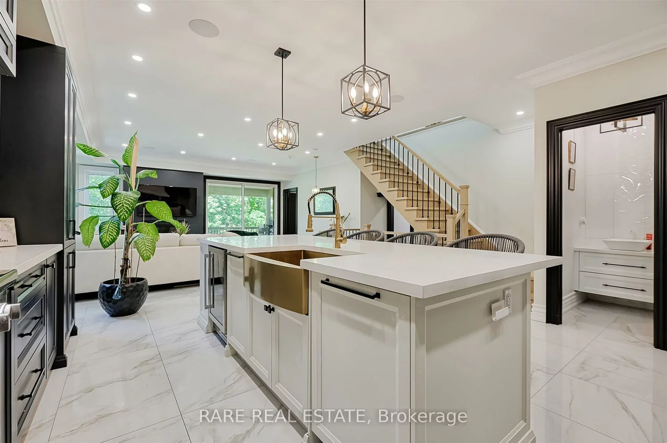32, Bradfield, Islington-City Centre West, Toronto