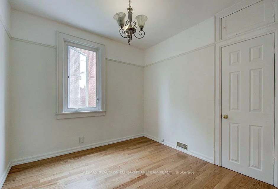 29, Roseland, Alderwood, Toronto