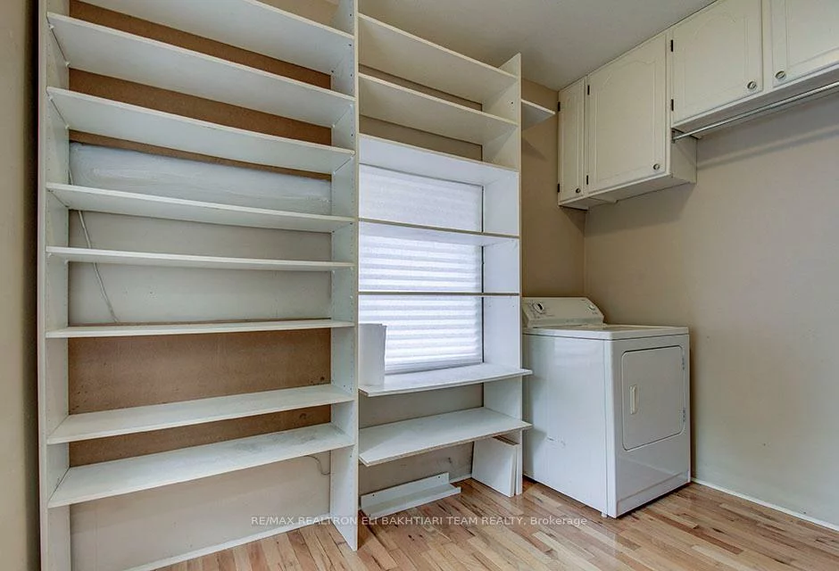 29, Roseland, Alderwood, Toronto