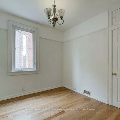 29, Roseland, Alderwood, Toronto