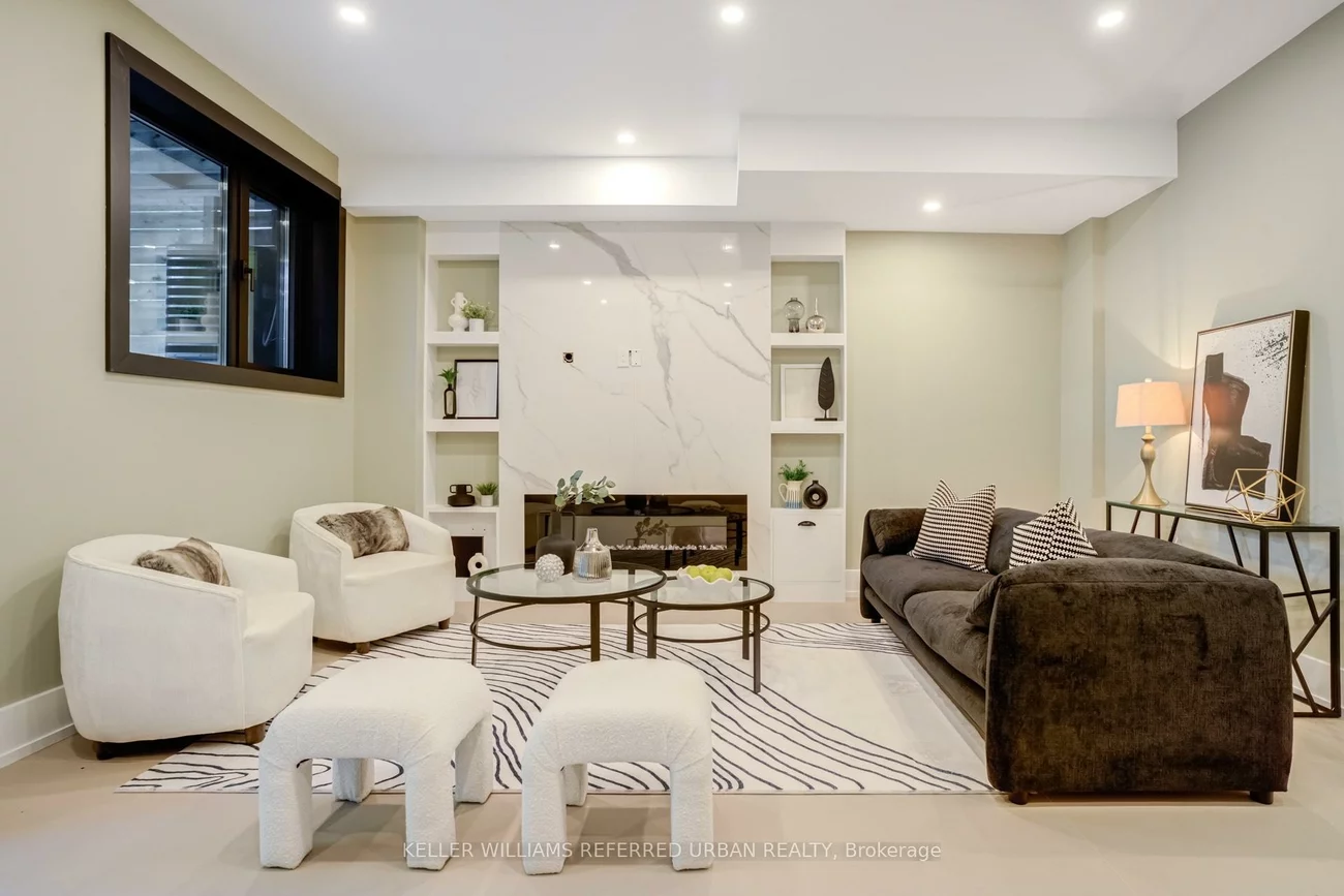 223A, Beta, Alderwood, Toronto