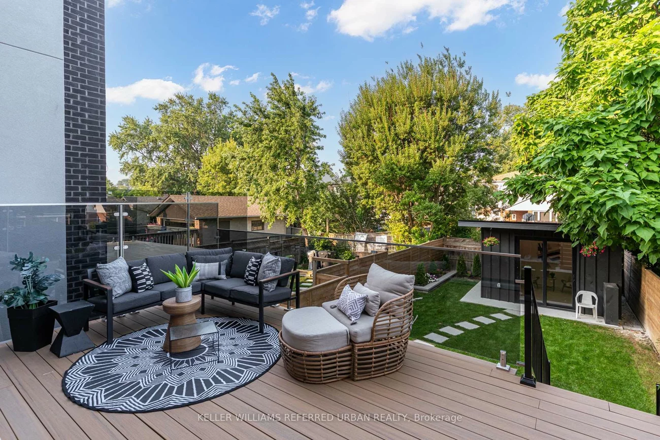 223A, Beta, Alderwood, Toronto
