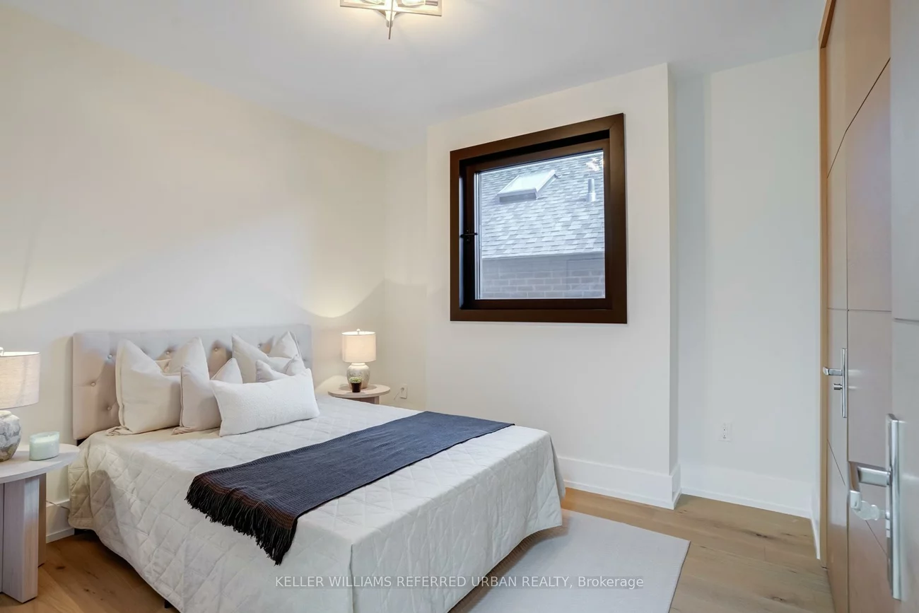 223A, Beta, Alderwood, Toronto
