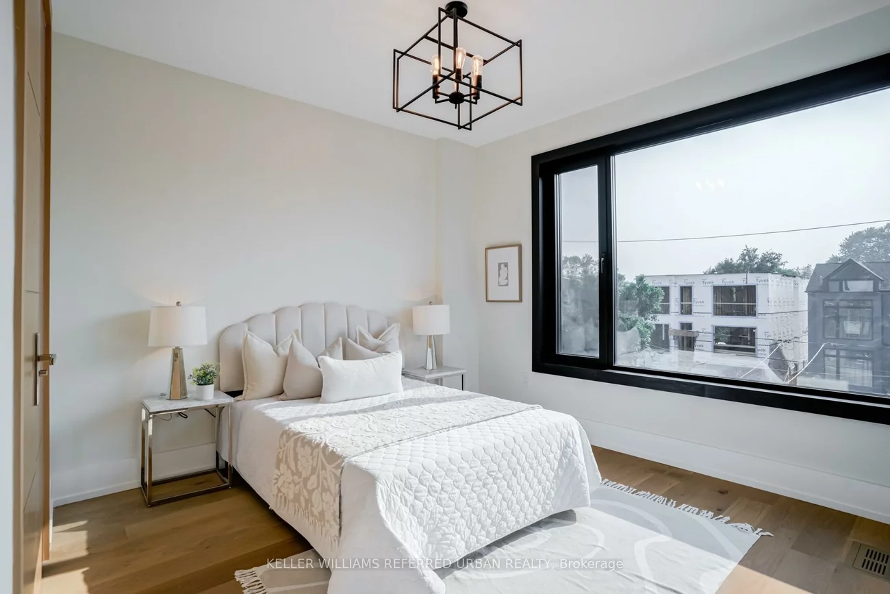 223A, Beta, Alderwood, Toronto
