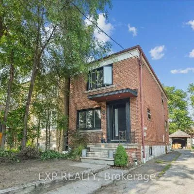 73, Yarrow, Keelesdale-Eglinton West, Toronto