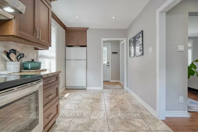91, Macdonald, Weston, Toronto