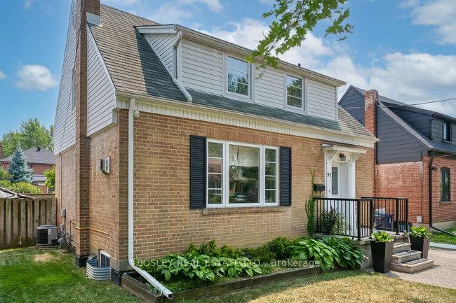91, Macdonald, Weston, Toronto
