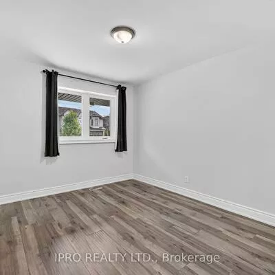 34, Knox, Humber Summit, Toronto