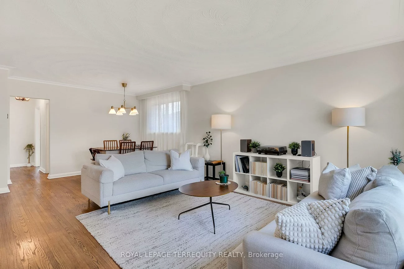 12, Jasmine, Humberlea-Pelmo Park W5, Toronto