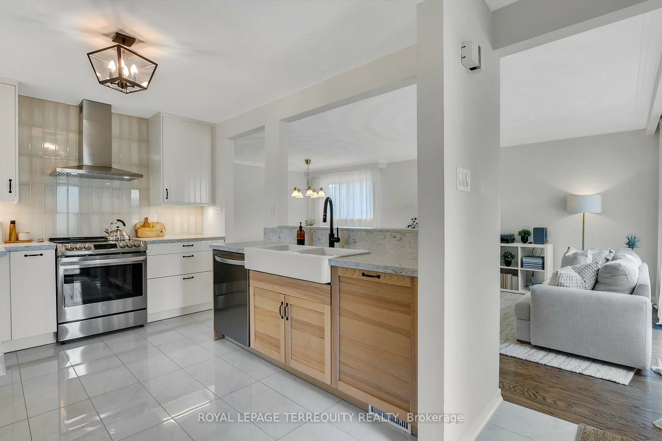 12, Jasmine, Humberlea-Pelmo Park W5, Toronto