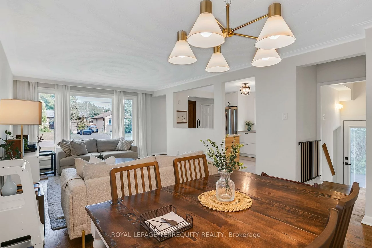 12, Jasmine, Humberlea-Pelmo Park W5, Toronto