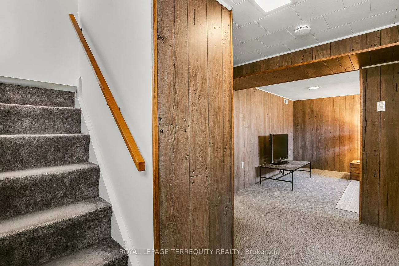 12, Jasmine, Humberlea-Pelmo Park W5, Toronto
