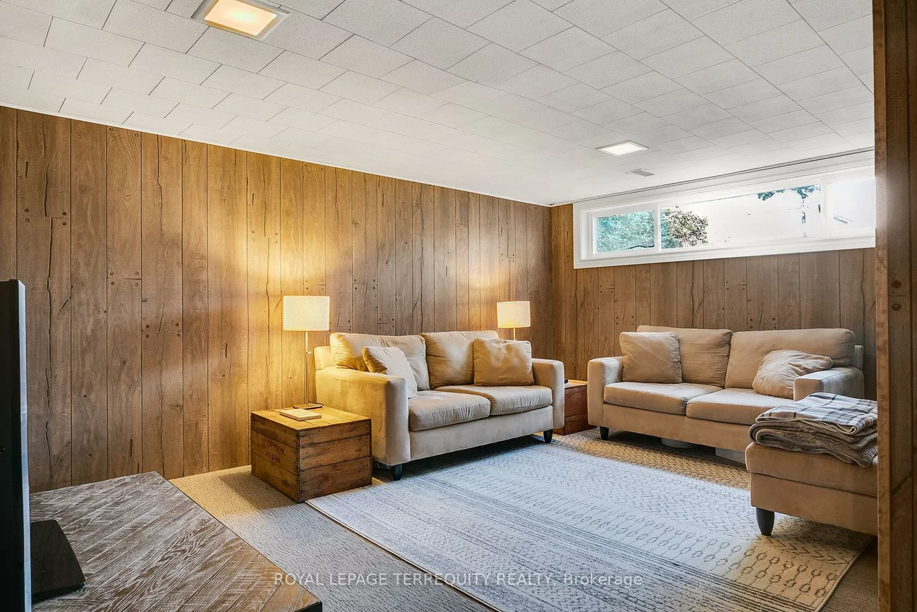 12, Jasmine, Humberlea-Pelmo Park W5, Toronto