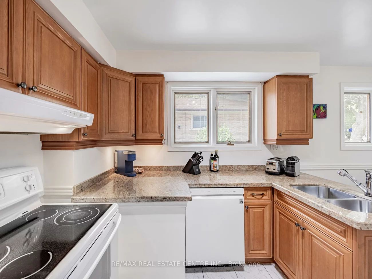 106, Mercury, West Humber-Clairville, Toronto