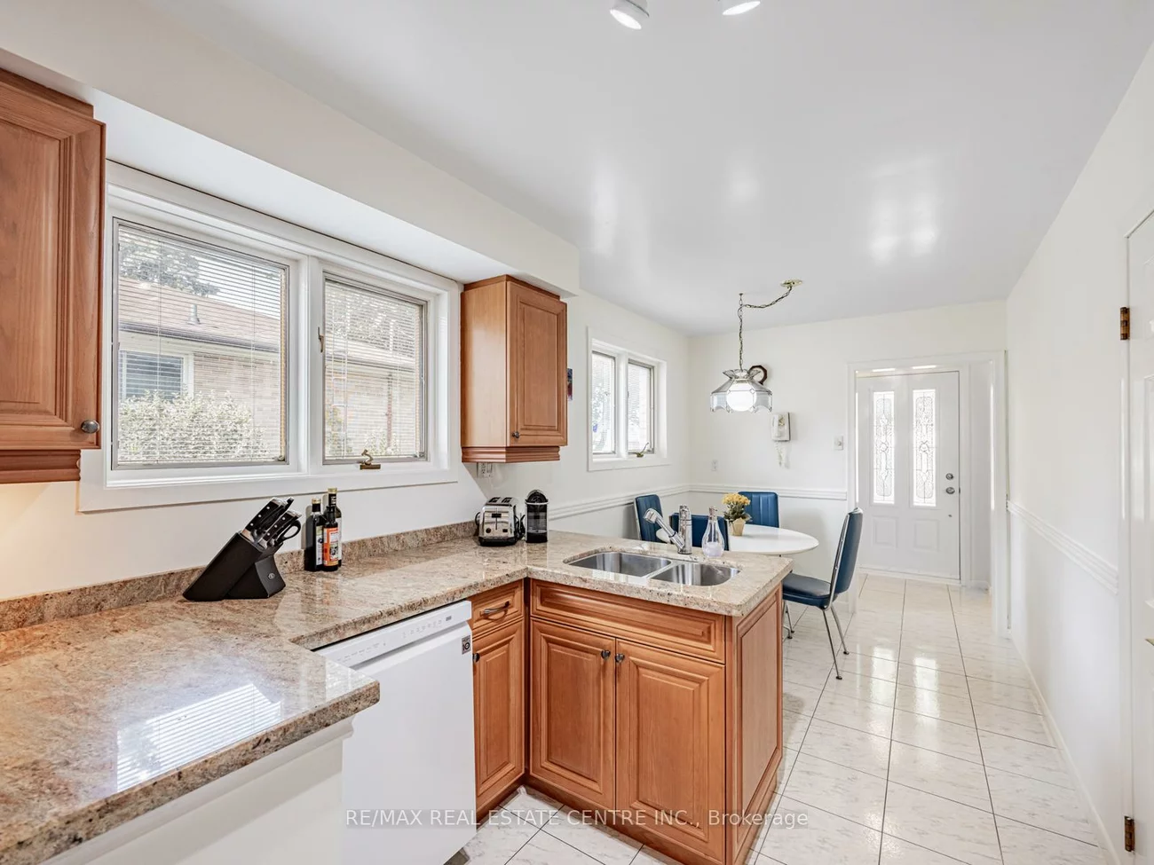 106, Mercury, West Humber-Clairville, Toronto