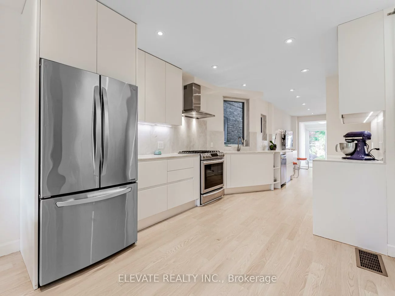 71, Nairn, Corso Italia-Davenport, Toronto