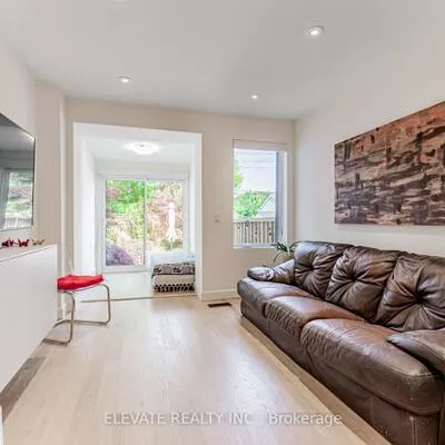 71, Nairn, Corso Italia-Davenport, Toronto