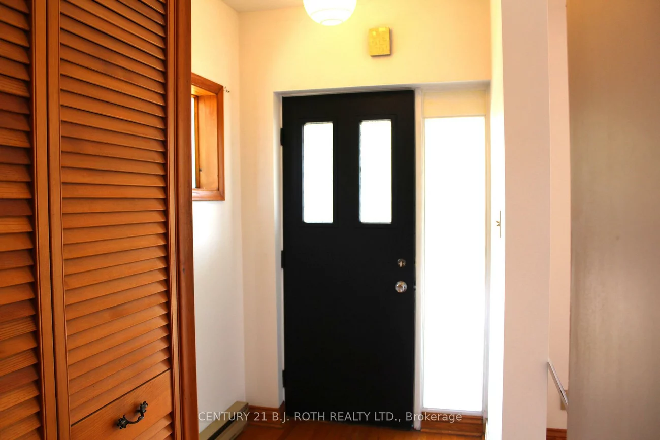 5, Twentieth, Long Branch, Toronto
