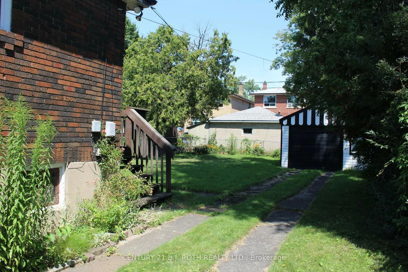5, Twentieth, Long Branch, Toronto
