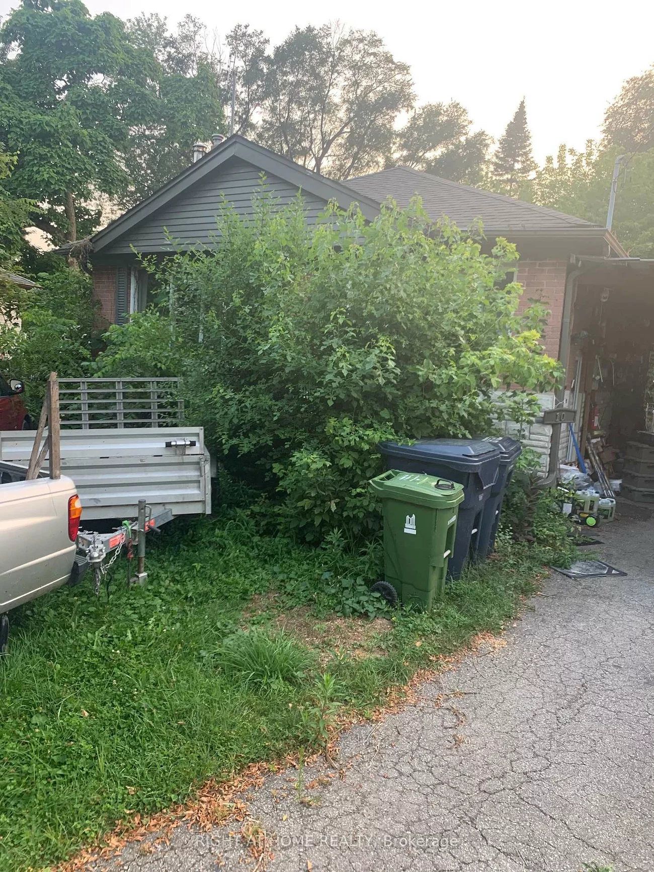 10, Shaver, Islington-City Centre West, Toronto