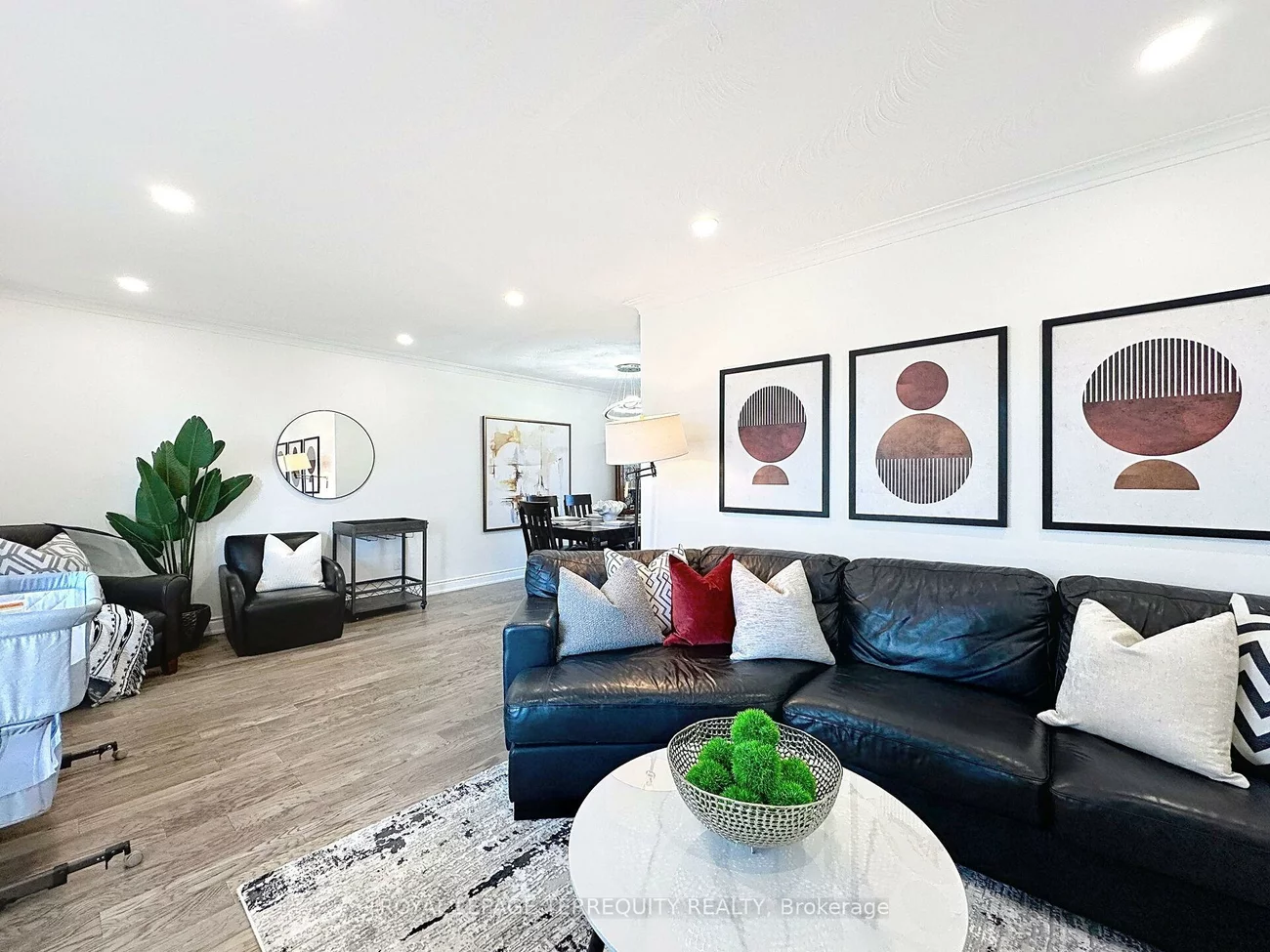 16, Pagebrook, Humber Heights, Toronto