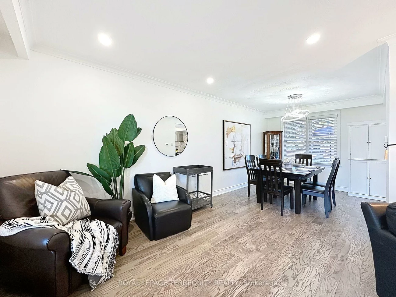 16, Pagebrook, Humber Heights, Toronto
