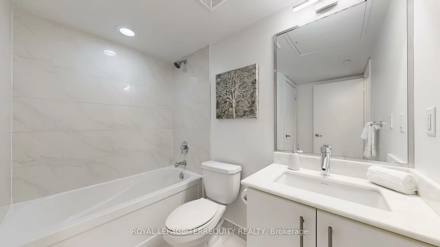 16, Pagebrook, Humber Heights, Toronto