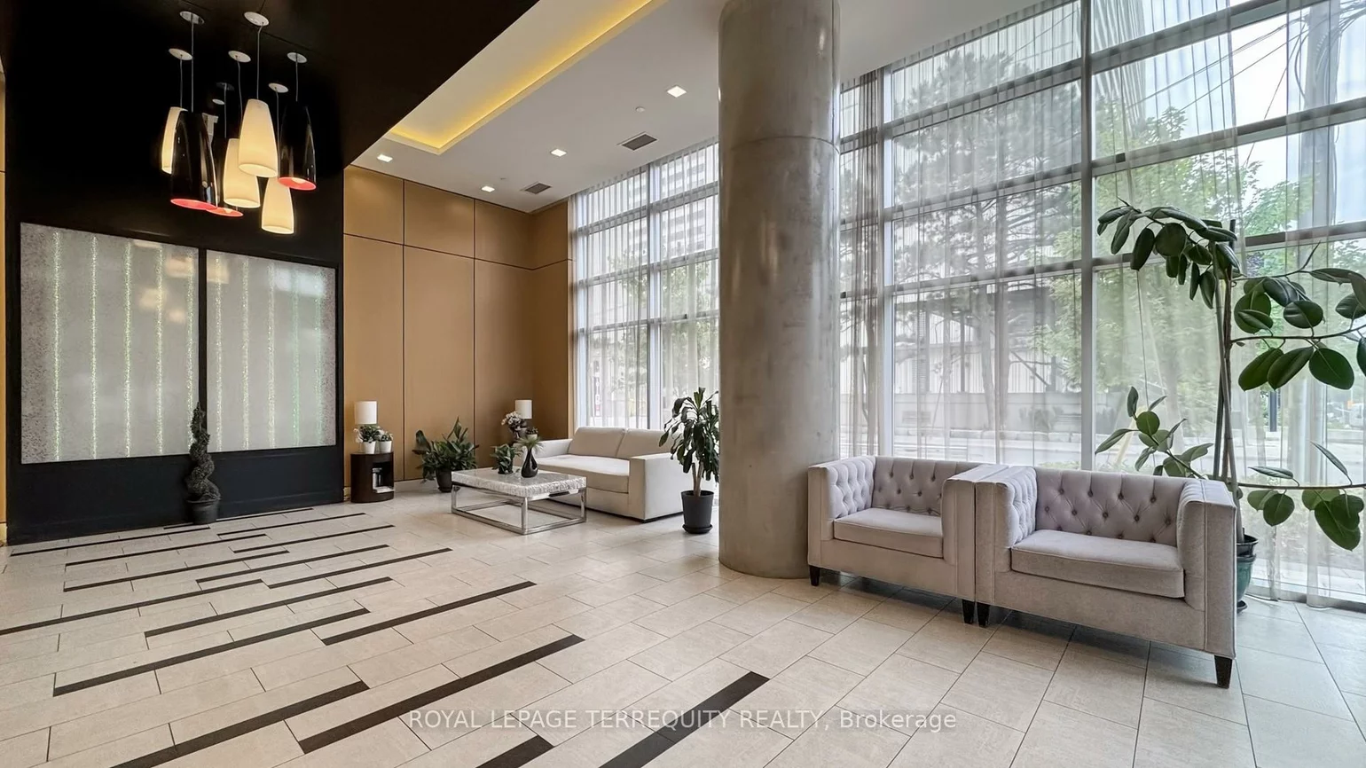 16, Pagebrook, Humber Heights, Toronto