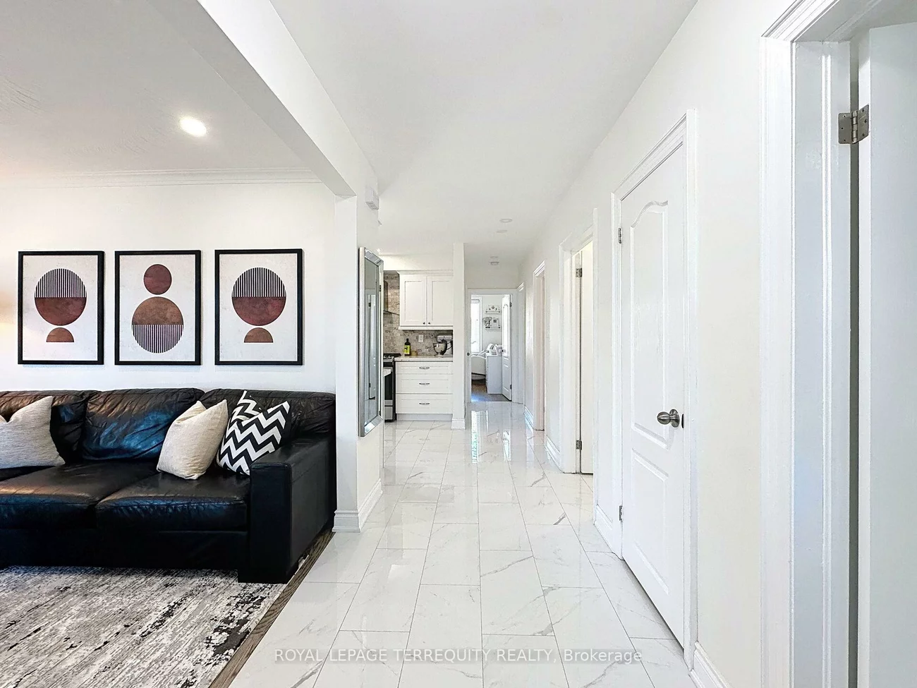 16, Pagebrook, Humber Heights, Toronto