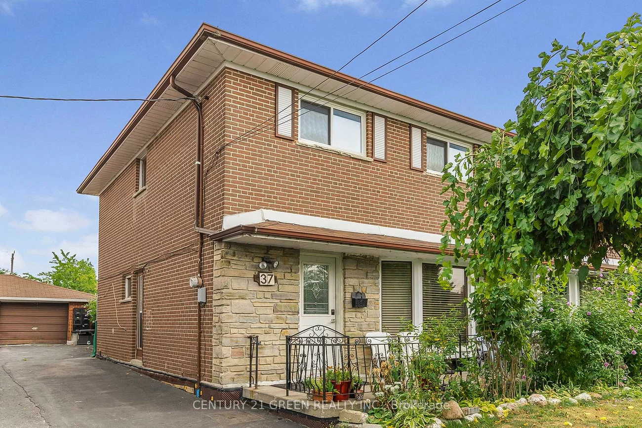37, Rubydale, Humber Summit, Toronto