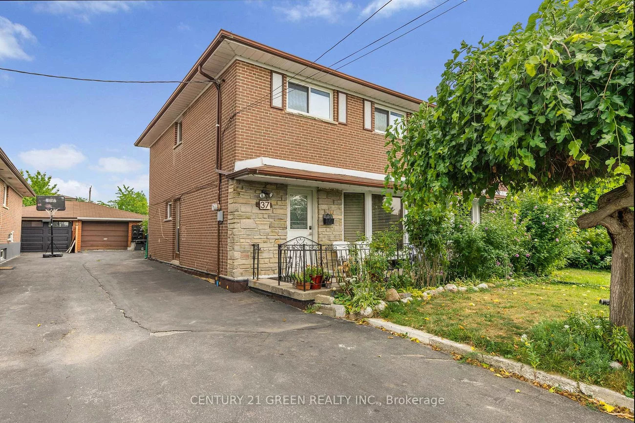 37, Rubydale, Humber Summit, Toronto